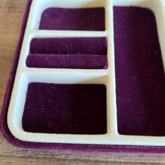 Avon purple velvet jewelry box. - Picture 3 of 8